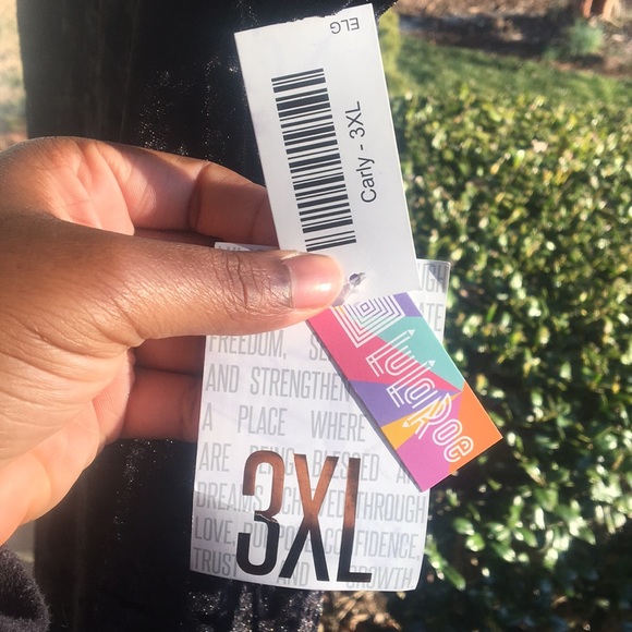 LuLaRoe Elegant Black Velvet Carly 3XL - Picture 5 of 8